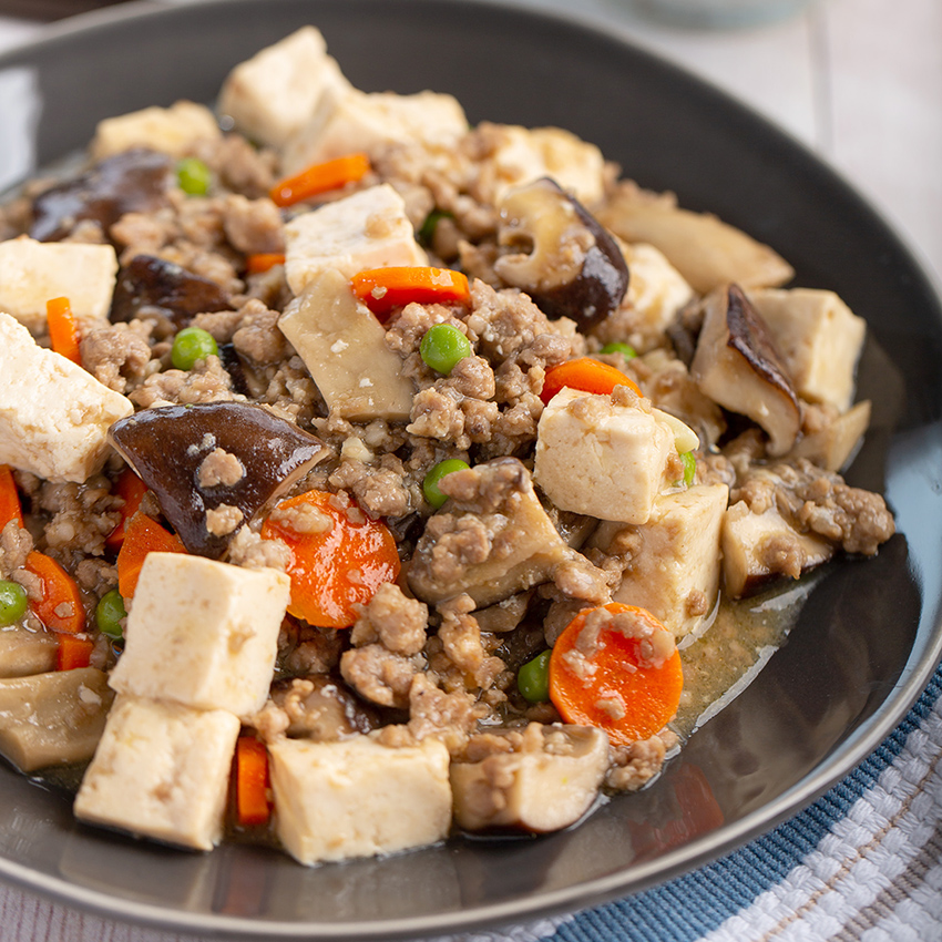 Braised Tofu with Pork and Mushroom